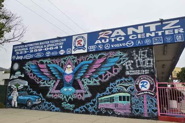 Reliable Tire & Hybrid Car Mechanic near Pasadena, California Reliable Tire & Hybrid Car Mechanic near Pasadena, California